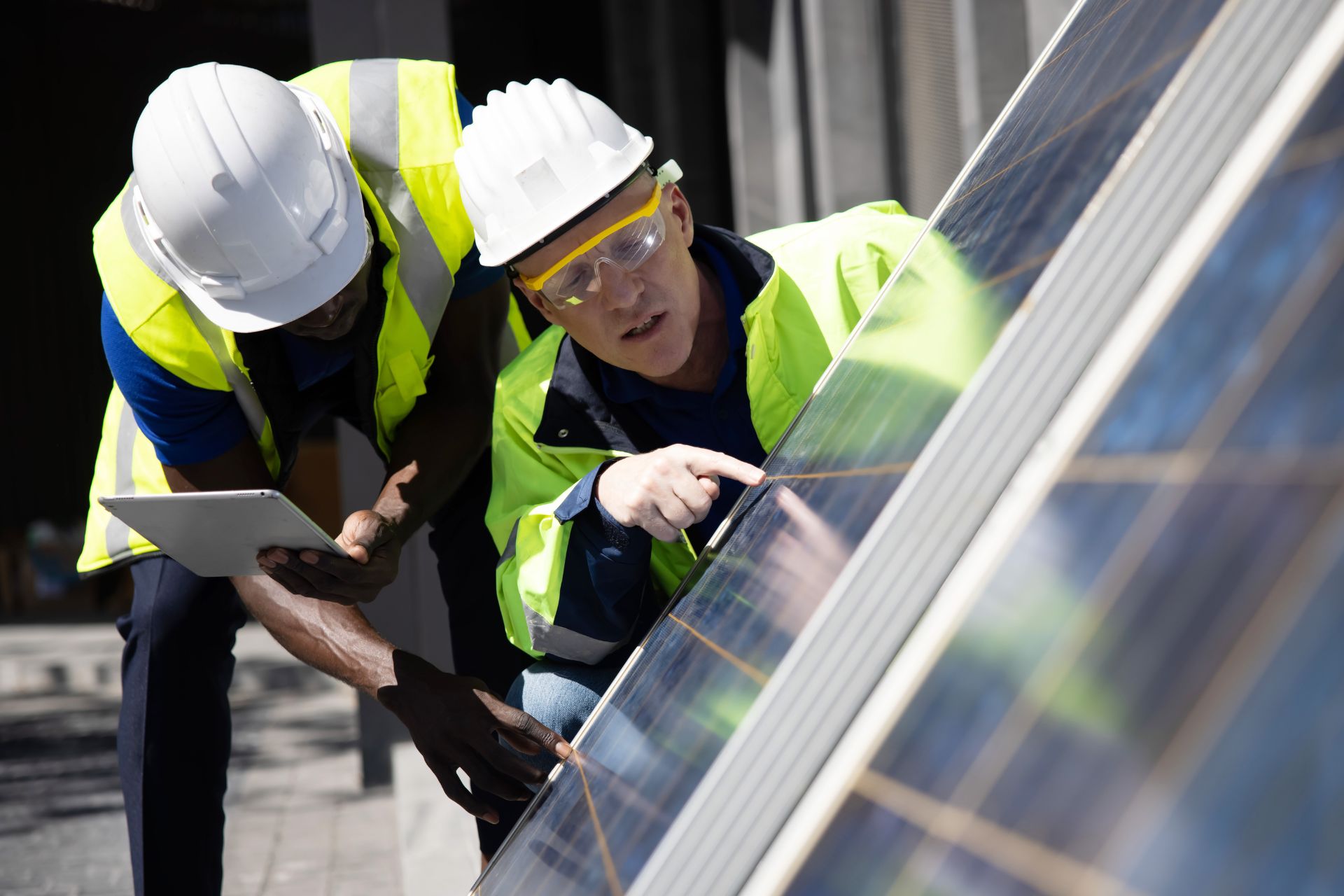 Maintenance of solar systems: a short practical guide