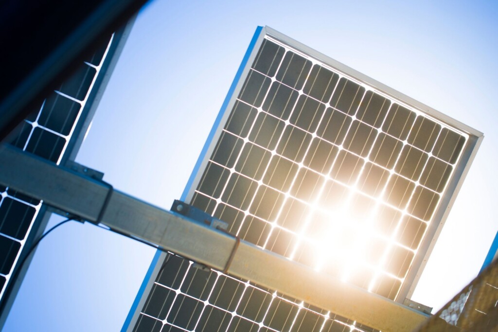 Production of solar panels: materials and components